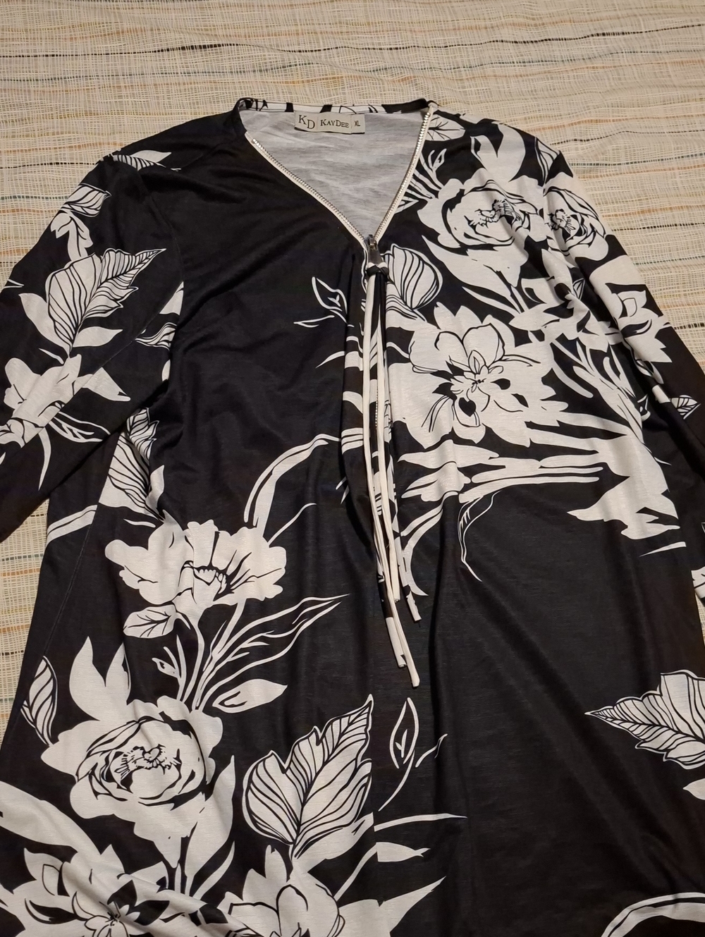 KD Kardi Black & White Floral Zip-Tie Tunic